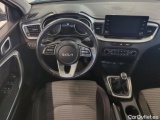  KIA  Cee'd KIA  1.5 T-GDI 160KM 6MT M 5d #9