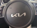  KIA  Cee'd KIA  1.5 T-GDI 160KM 6MT M 5d #17