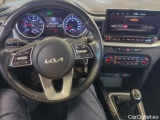  KIA  Cee'd KIA  SW 1.5 T-GDI 160KM 6MT M 5d #8