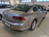  Volkswagen  Passat Volkswagen  2.0 TDI SCR 200 KM DSG Business 4d #2