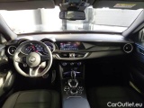  Alfa Romeo   STELVIO ALFA ROMEO / 2017 / 5P / SUV 2.2 TURBO DIESEL 160CV AT8 RWD BUSINESS #3