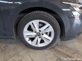  Volkswagen  Golf  VOLKSWAGEN / 2019 / 5P / BERLINA 2.0 TDI SCR 85KW LIFE DSG #83