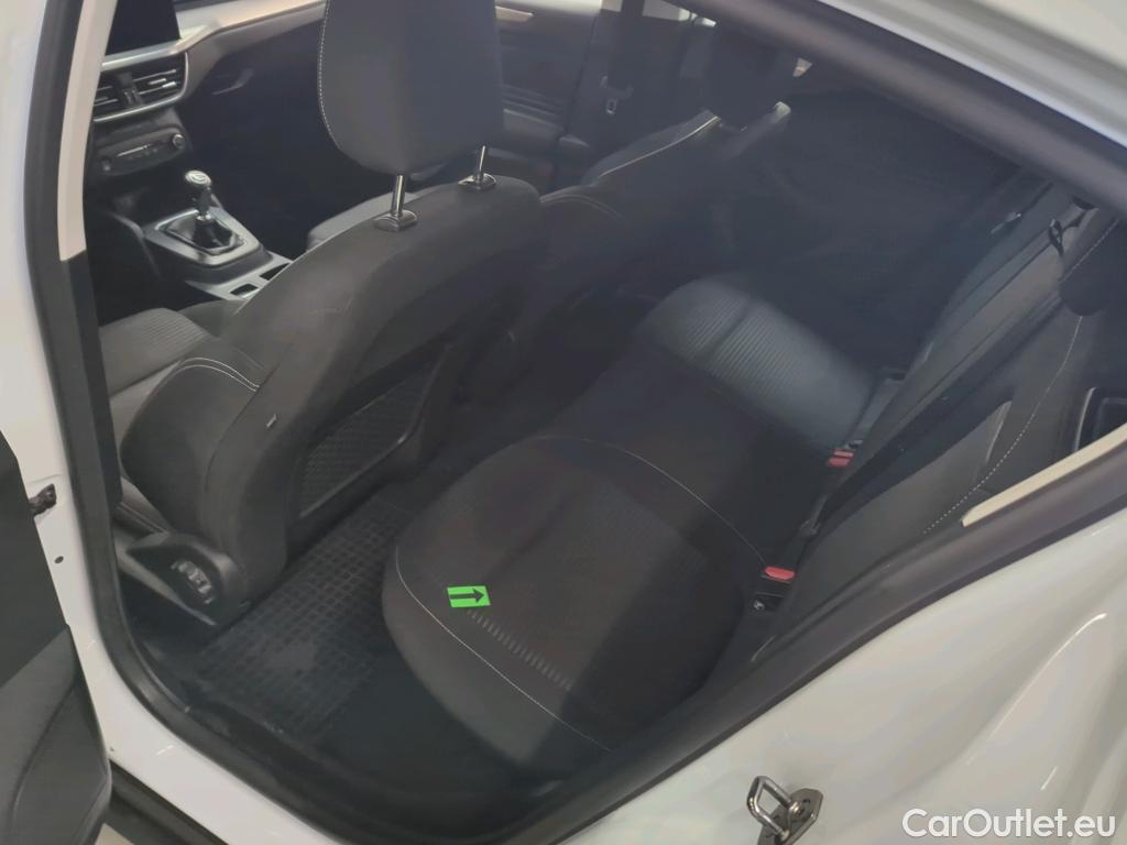  Ford  Focus 1.0 EcoBoost mHEV 125CP Titanium #6