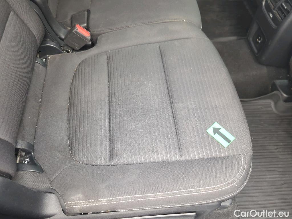  Ford  Kuga 2.0 EcoBlue 190CP Titanium A8 AWD #36