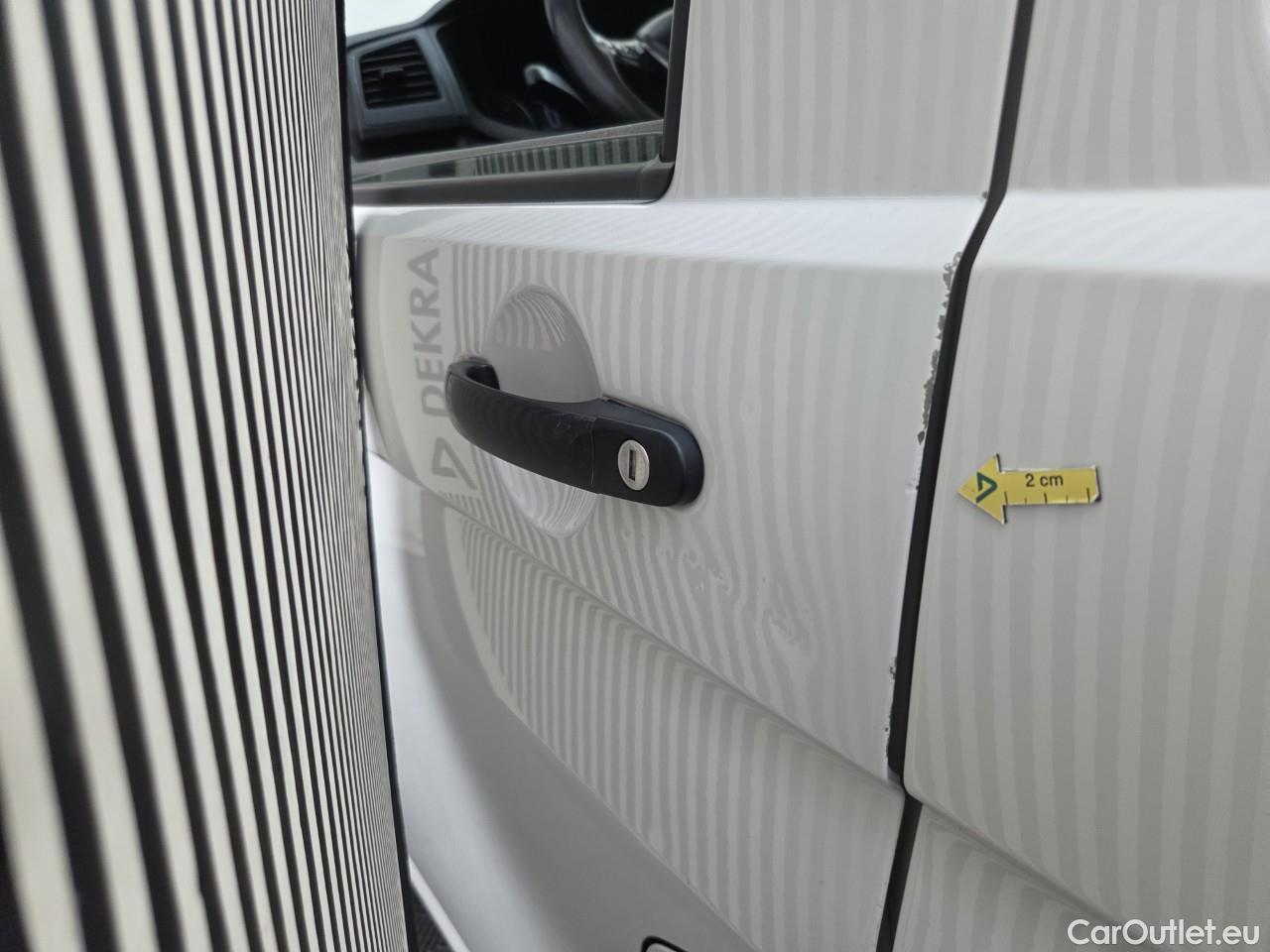  Volkswagen  Transporter 2.0 TDI 102CP LR #2