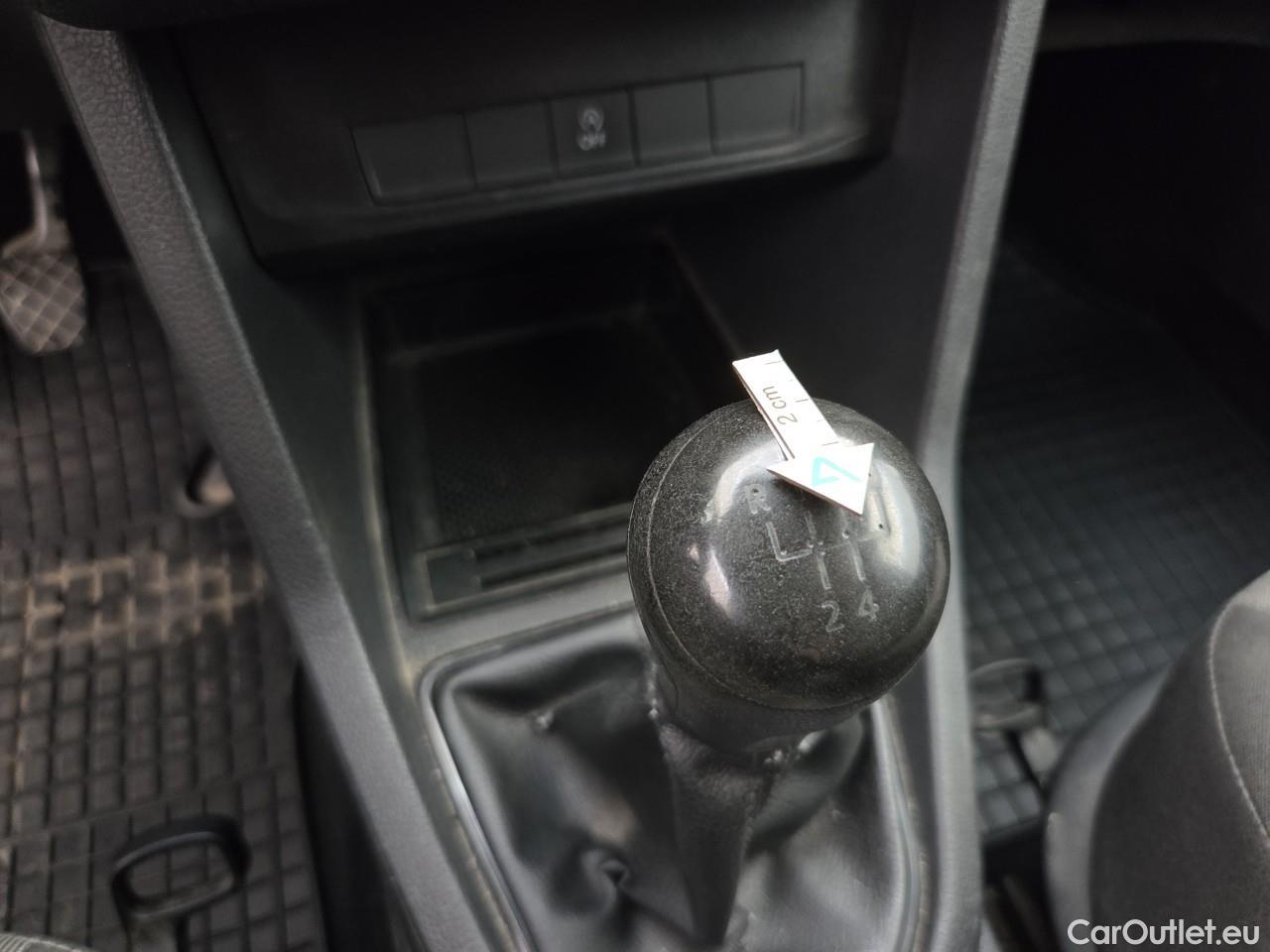  Volkswagen  Caddy 2.0 TDI 102CP Maxi #66