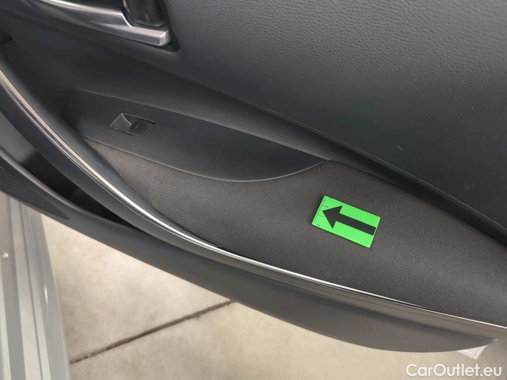  Toyota  Corolla 1.8 Hybrid Dynamic HSD E-CVT #30