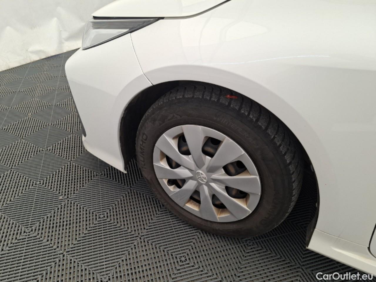  Toyota  Corolla 1.8 Hybrid Business HSD E-CVT #2
