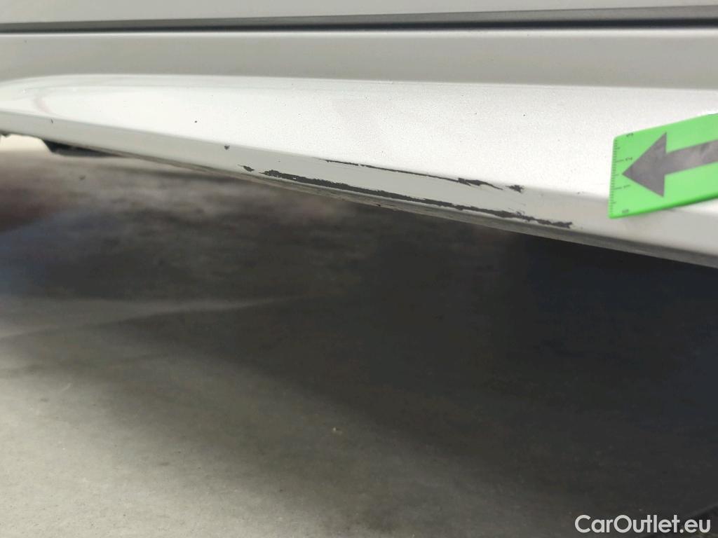  Toyota  Corolla 1.8 Hybrid Dynamic HSD E-CVT #10