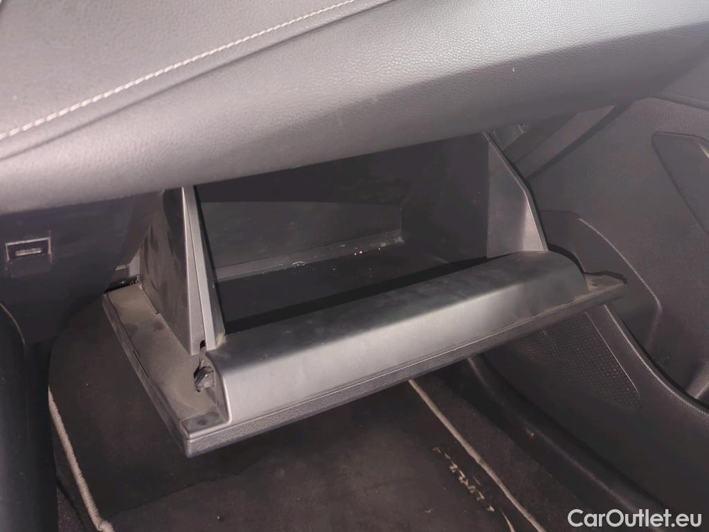  Toyota  Corolla 1.8 Hybrid Dynamic HSD E-CVT #17