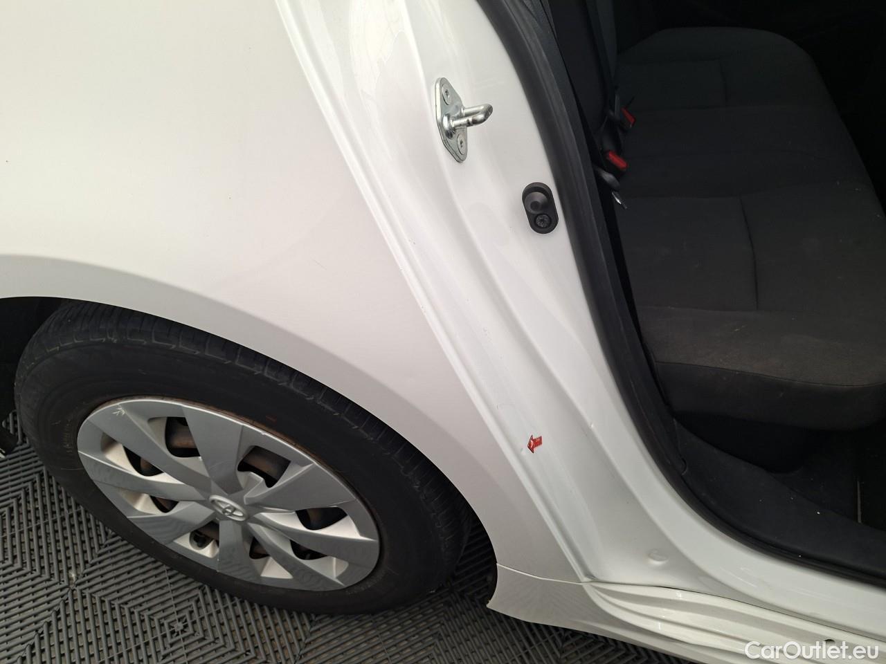  Toyota  Corolla 1.8 Hybrid Business HSD E-CVT #19