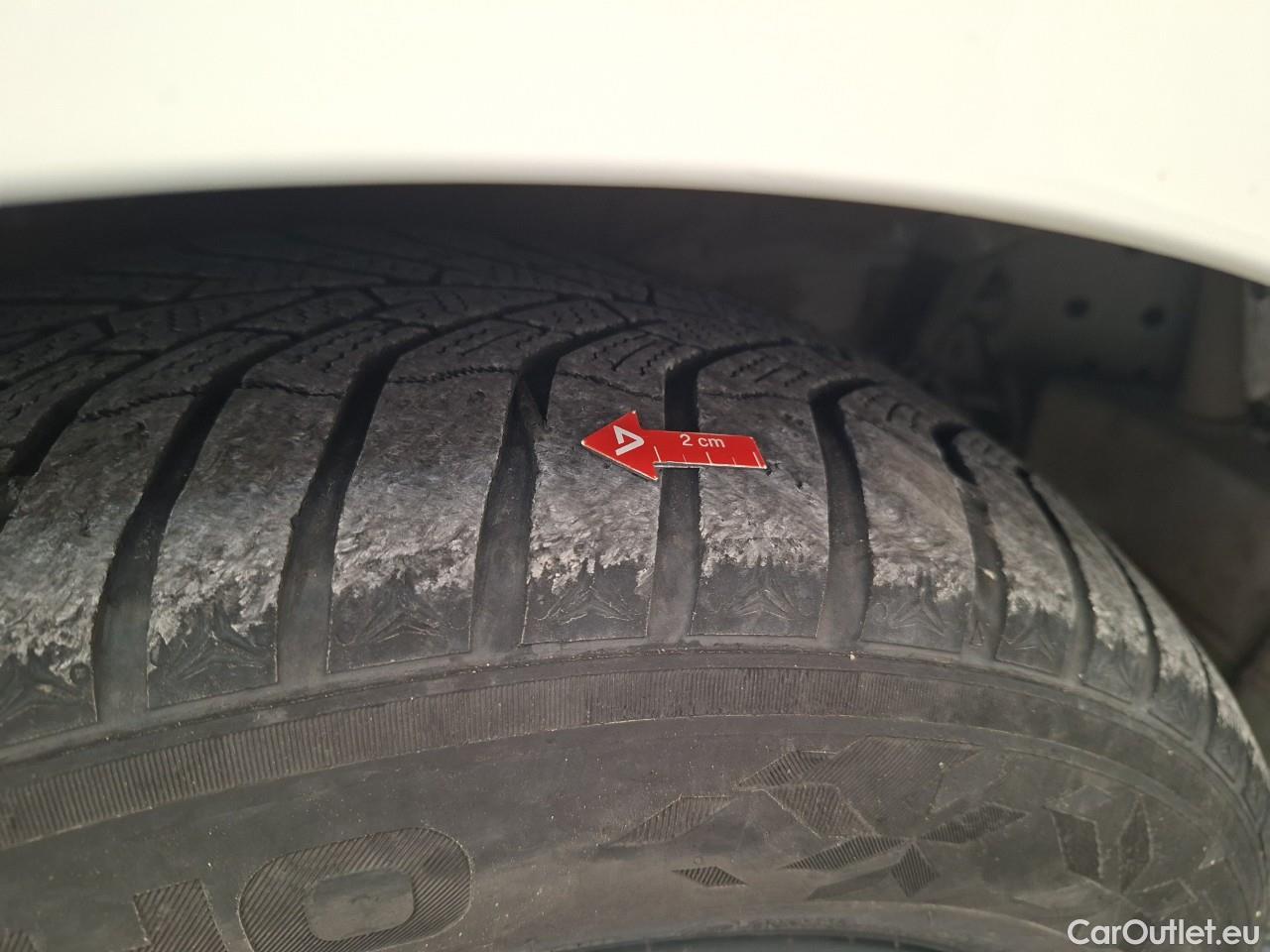  Toyota  Corolla 1.8 Hybrid Business HSD E-CVT #40