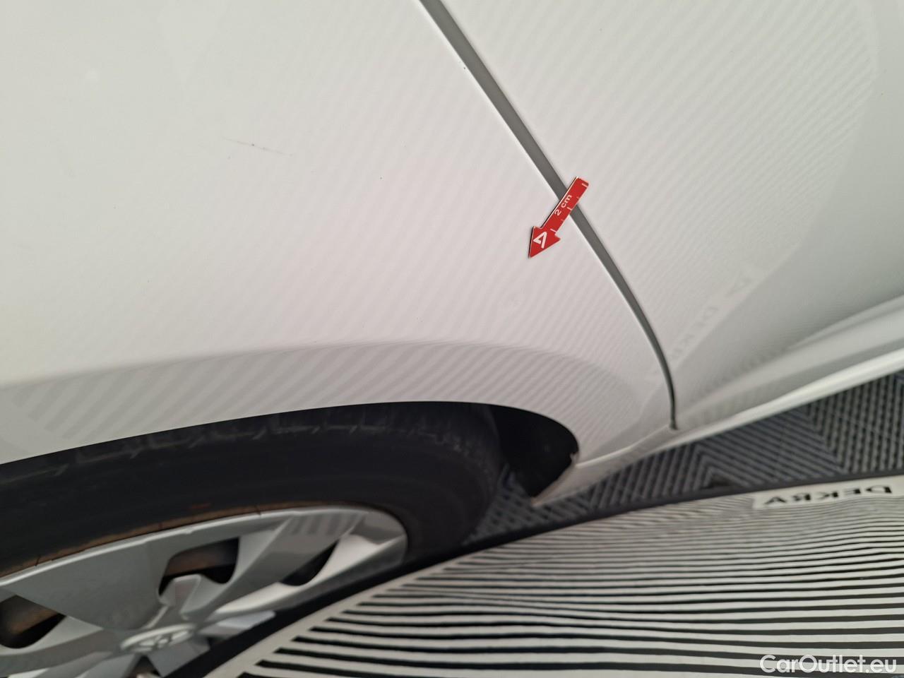  Toyota  Corolla 1.8 Hybrid Business HSD E-CVT #21