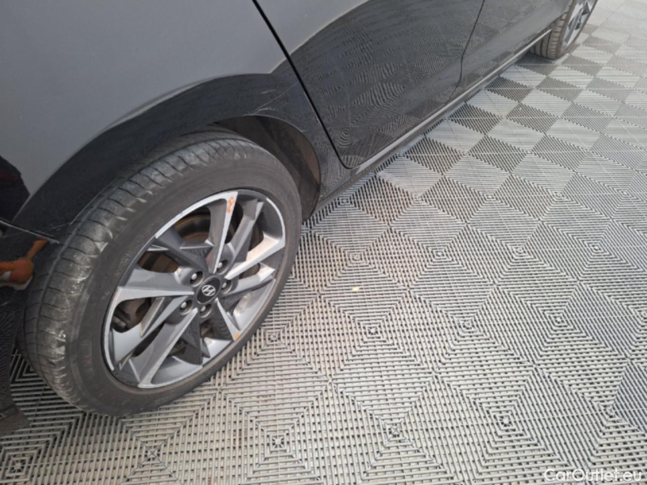  Hyundai  i30 1.5 160CP Exclusive 7DCT #37
