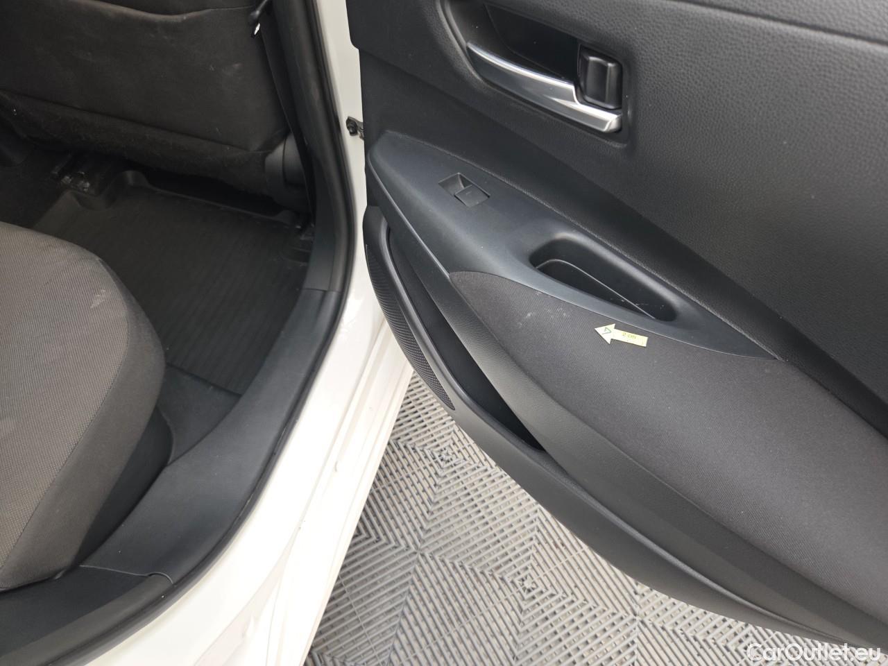  Toyota  Corolla 1.8 Hybrid Business HSD E-CVT #35