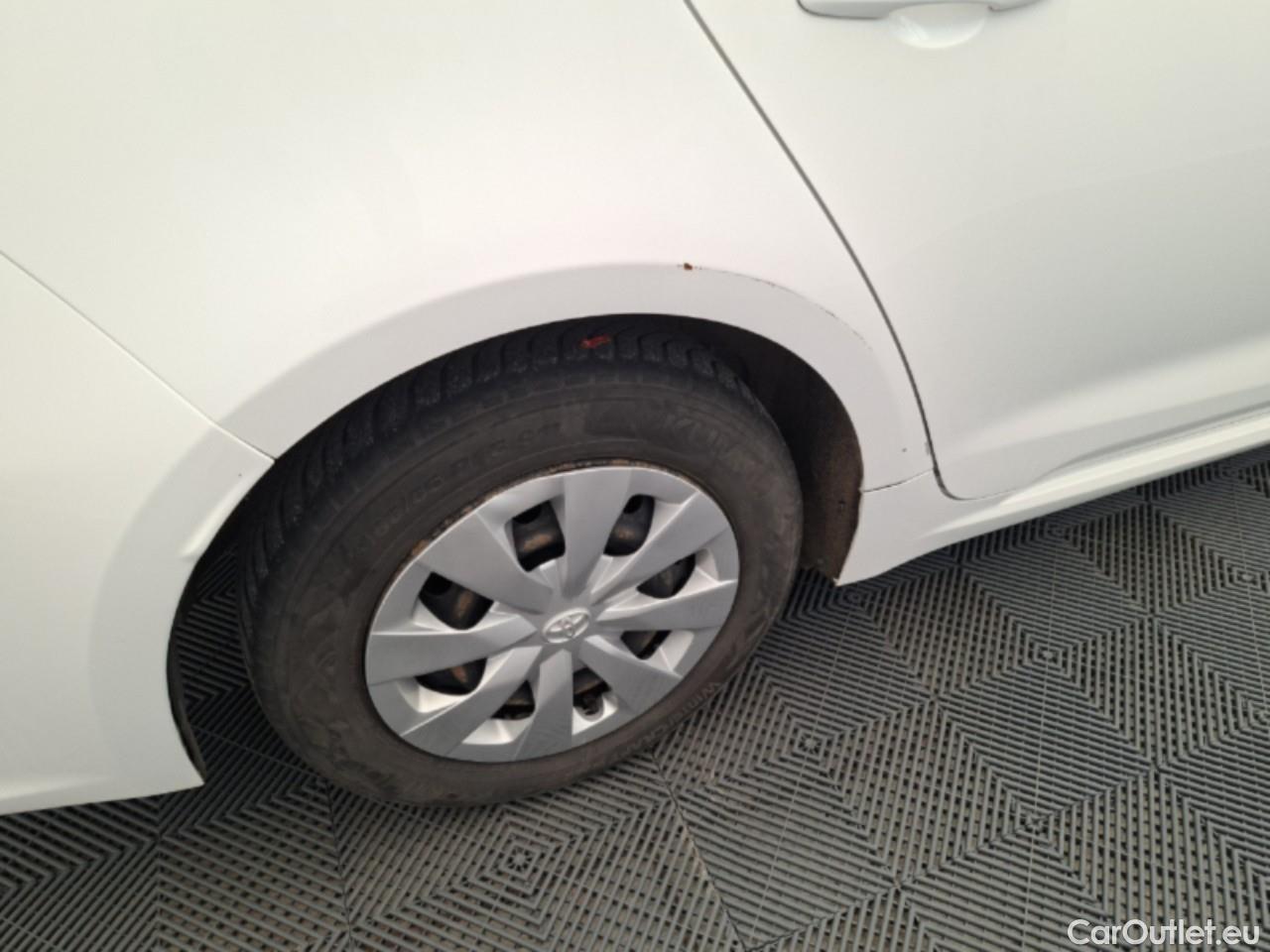  Toyota  Corolla 1.8 Hybrid Business HSD E-CVT #41
