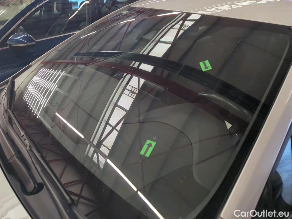  Toyota  Corolla 1.8 Hybrid Dynamic HSD E-CVT #1