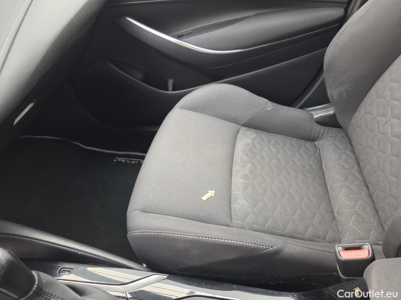  Toyota  Corolla 1.8 Hybrid Dynamic HSD TS E-CVT #26