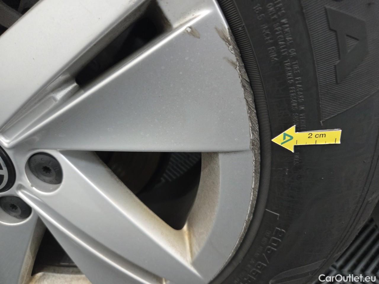  Volkswagen  Golf  Life 2.0 TDI DSG #16