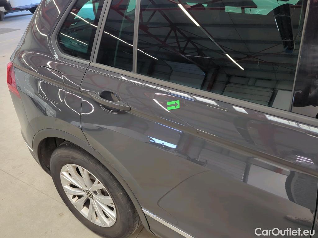  Volkswagen  Tiguan Life1.5 TSI 150CP DSG #10