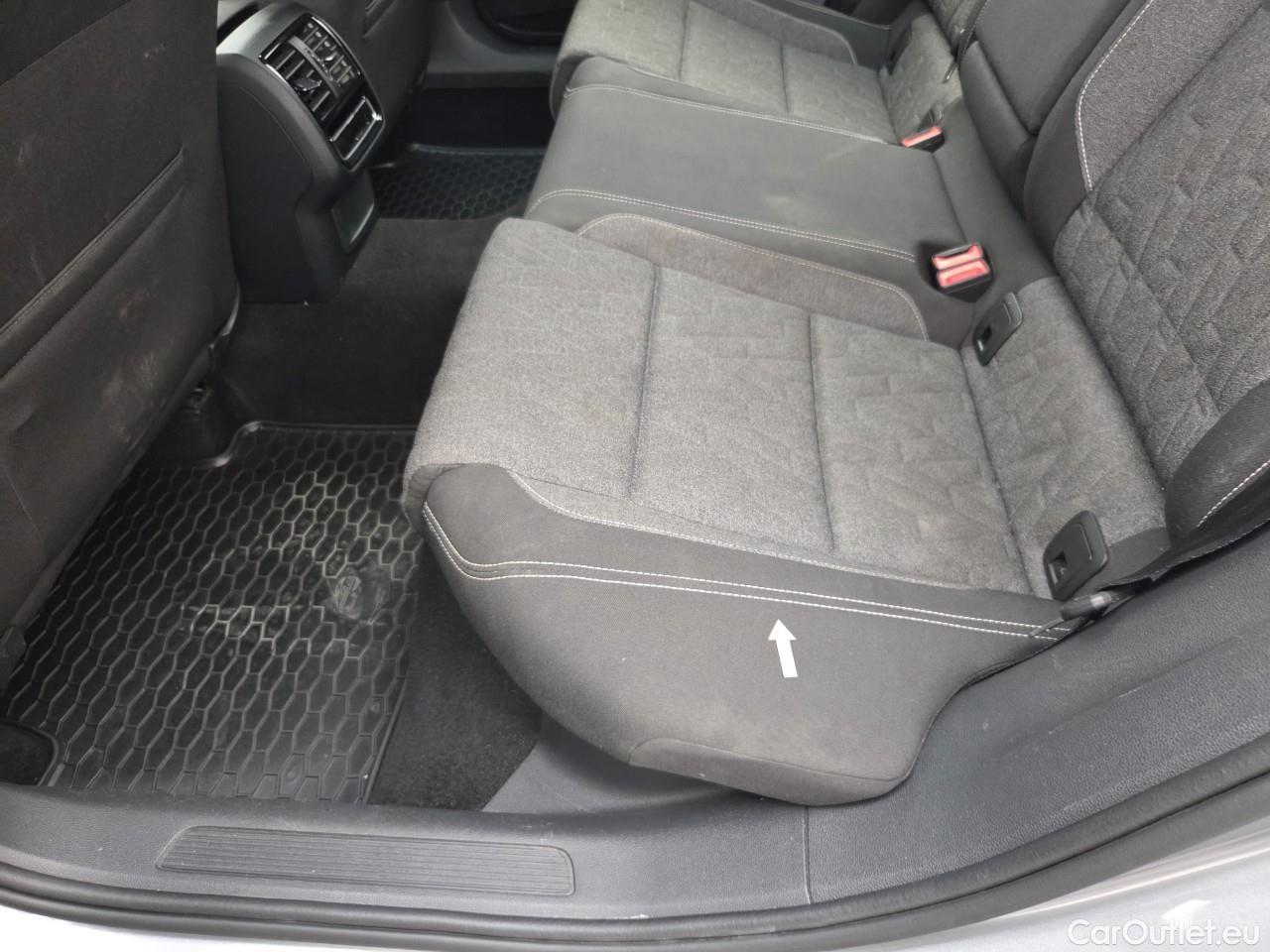  Volkswagen  Passat Var.Comfortline 2.0 TDI DSG 150 CP #48