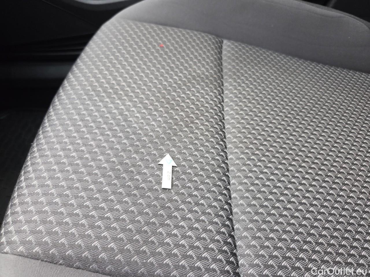  Volkswagen  Passat Trendline 1.5 TSI ACT 150 CP #35