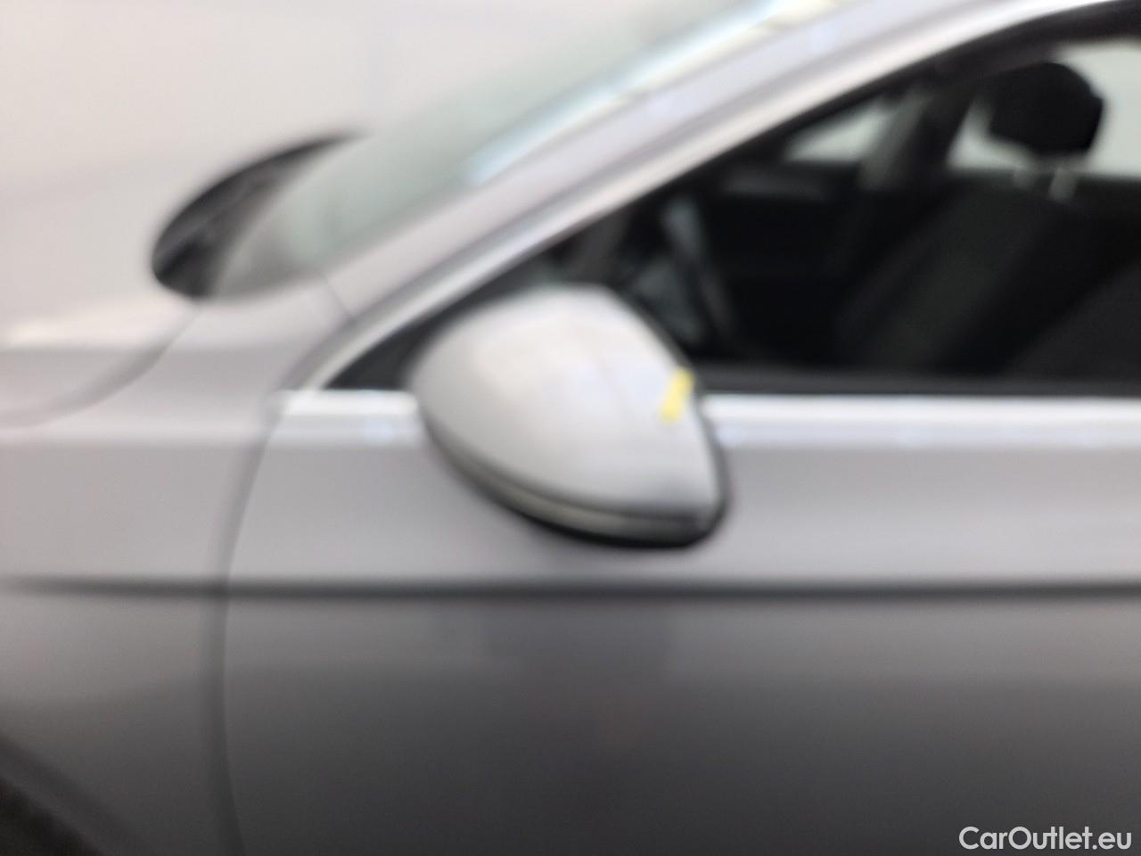  Volkswagen  Passat Var.Comfortline 2.0 TDI DSG 150 CP #6