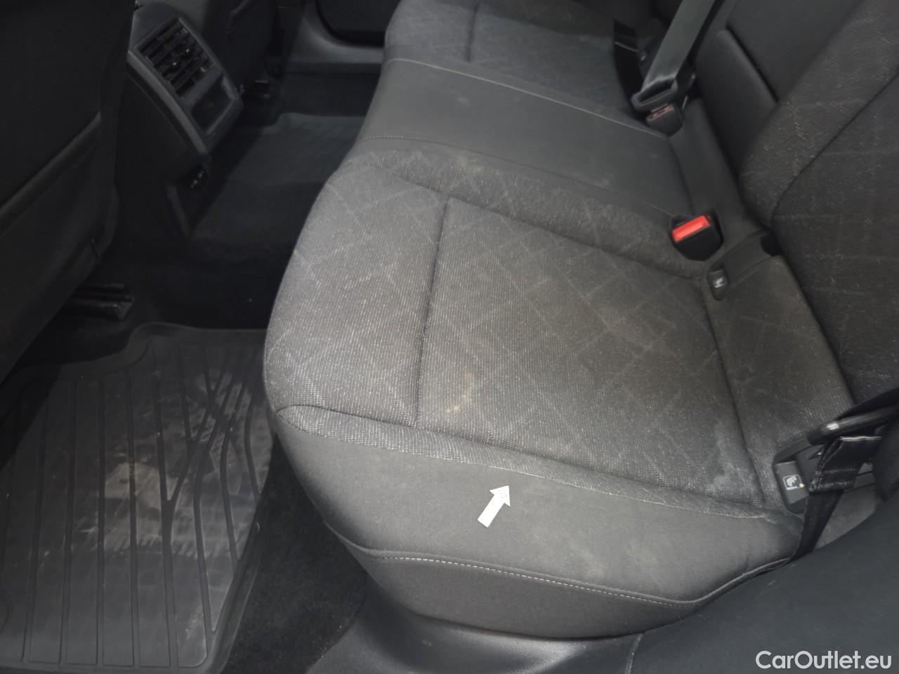  Volkswagen  Golf  Life 2.0 TDI DSG #30