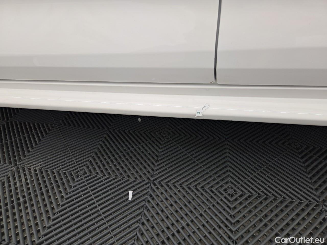  Toyota  Corolla 1.8 Hybrid Eco HSD TS E-CVT #2