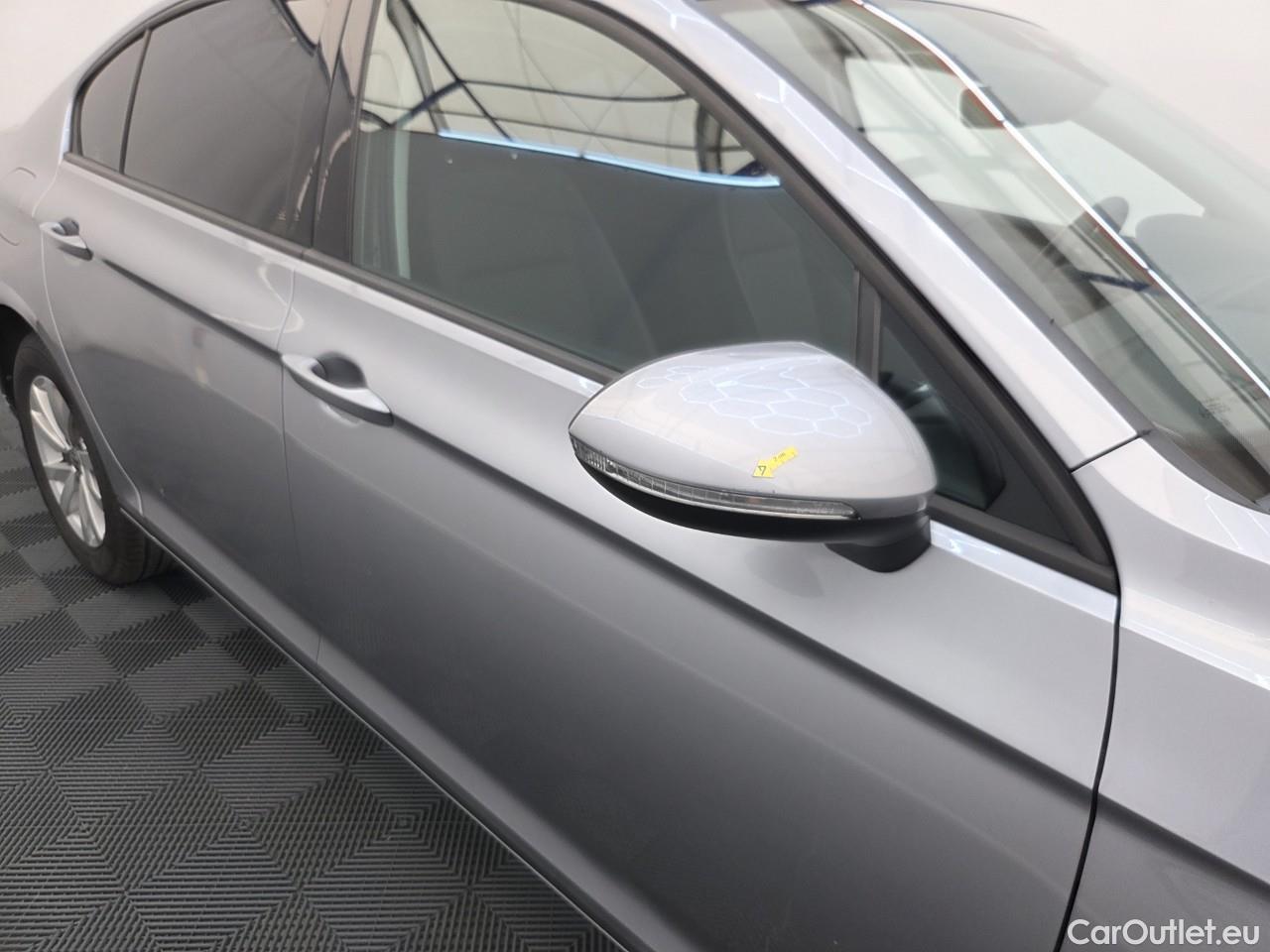  Volkswagen  Passat Trendline 1.5 TSI ACT 150 CP #16