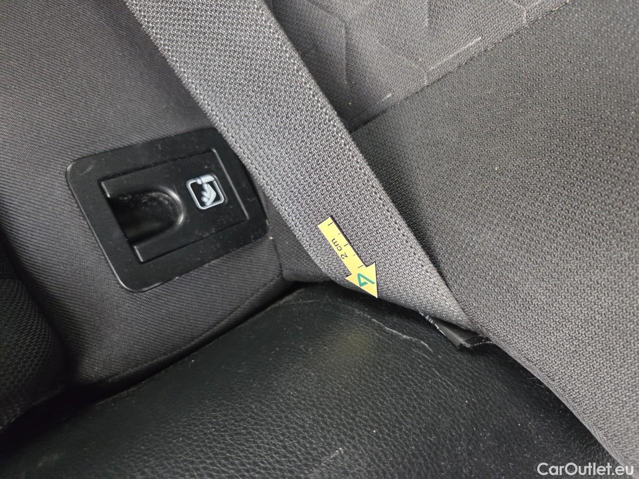  Toyota  Corolla 1.8 Hybrid Dynamic HSD TS E-CVT #36