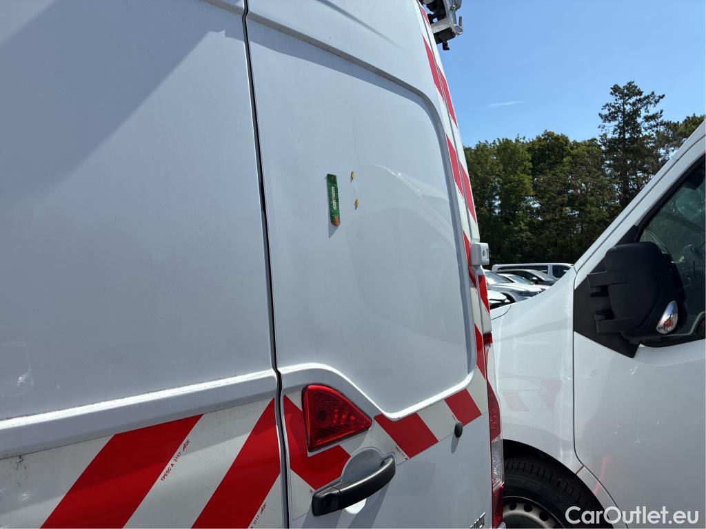  Renault  Master RENAULT  / 2019 / 4P / Fourgon tôlé FG Tr GCF F3500 L2H2 Energy dCi 150 #30