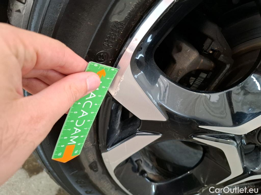  Citroen  C5 Aircross CITROEN  / 2022 / 5P / SUV Hybrid rechargeable 225 e-EAT8 Feel Pack #9