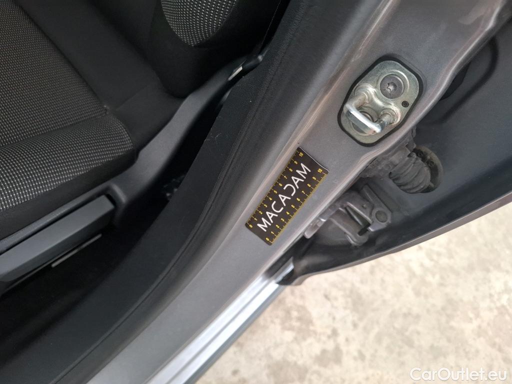  Citroen  C3  Plus 1.2 PureTech 80CV BVM5 6E #10