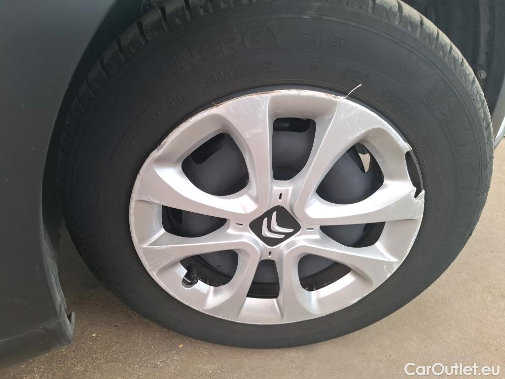  Citroen  C3  Feel 1.2 PureTech 80CV BVM5 E6 #7