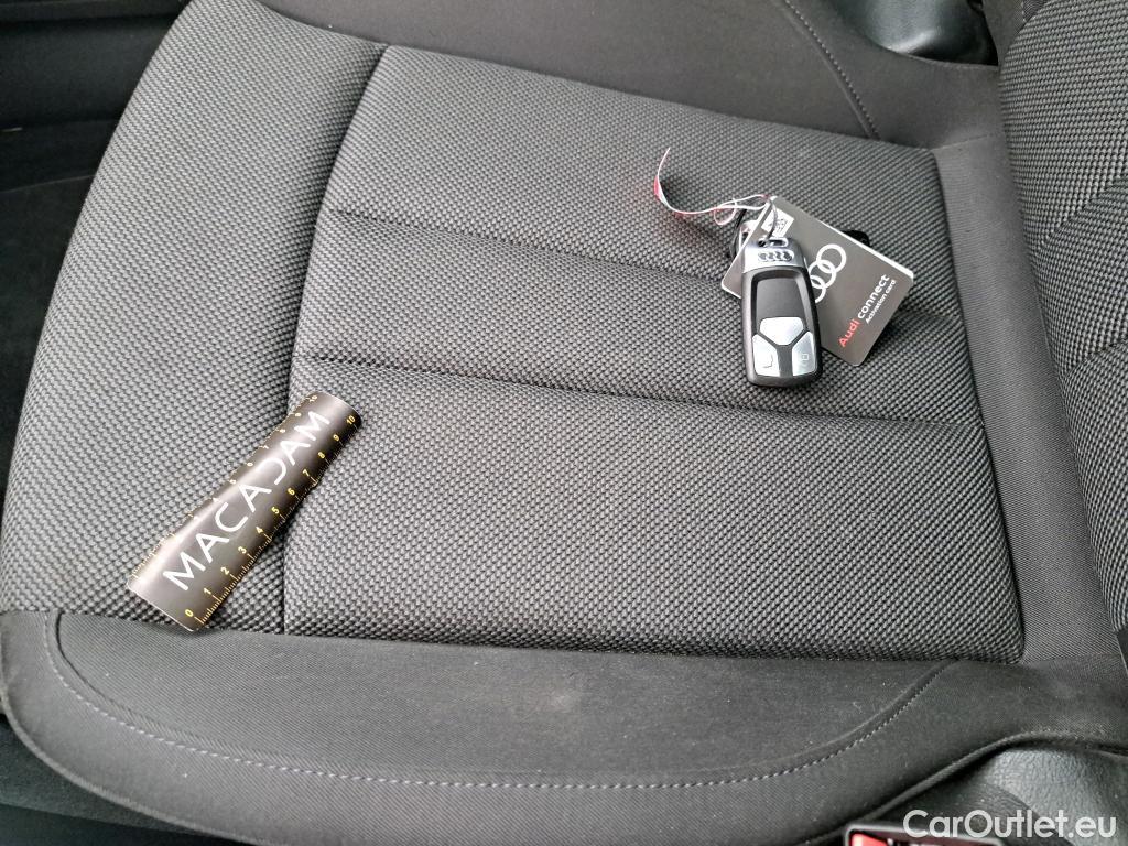  Audi  A4  Avant 35 TDI Design 2.0 TDI 165CV BVA7 E6d #5
