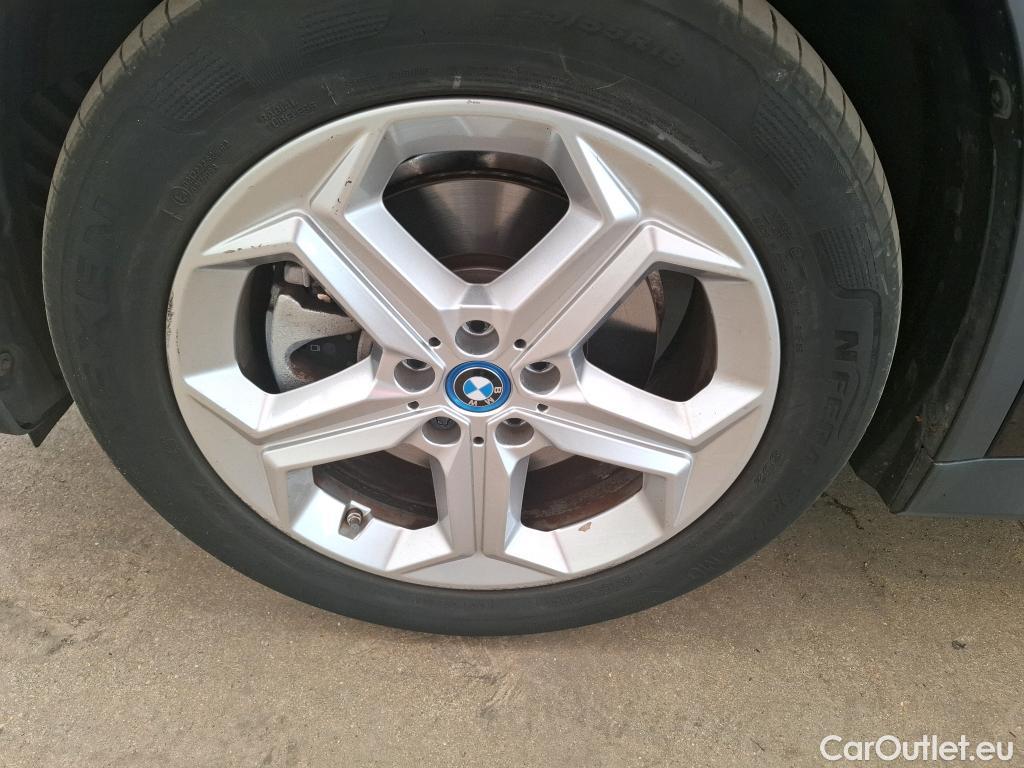  Bmw  iX 1 BMW iX1 2022 5P SUV xDrive30 Business Design #14