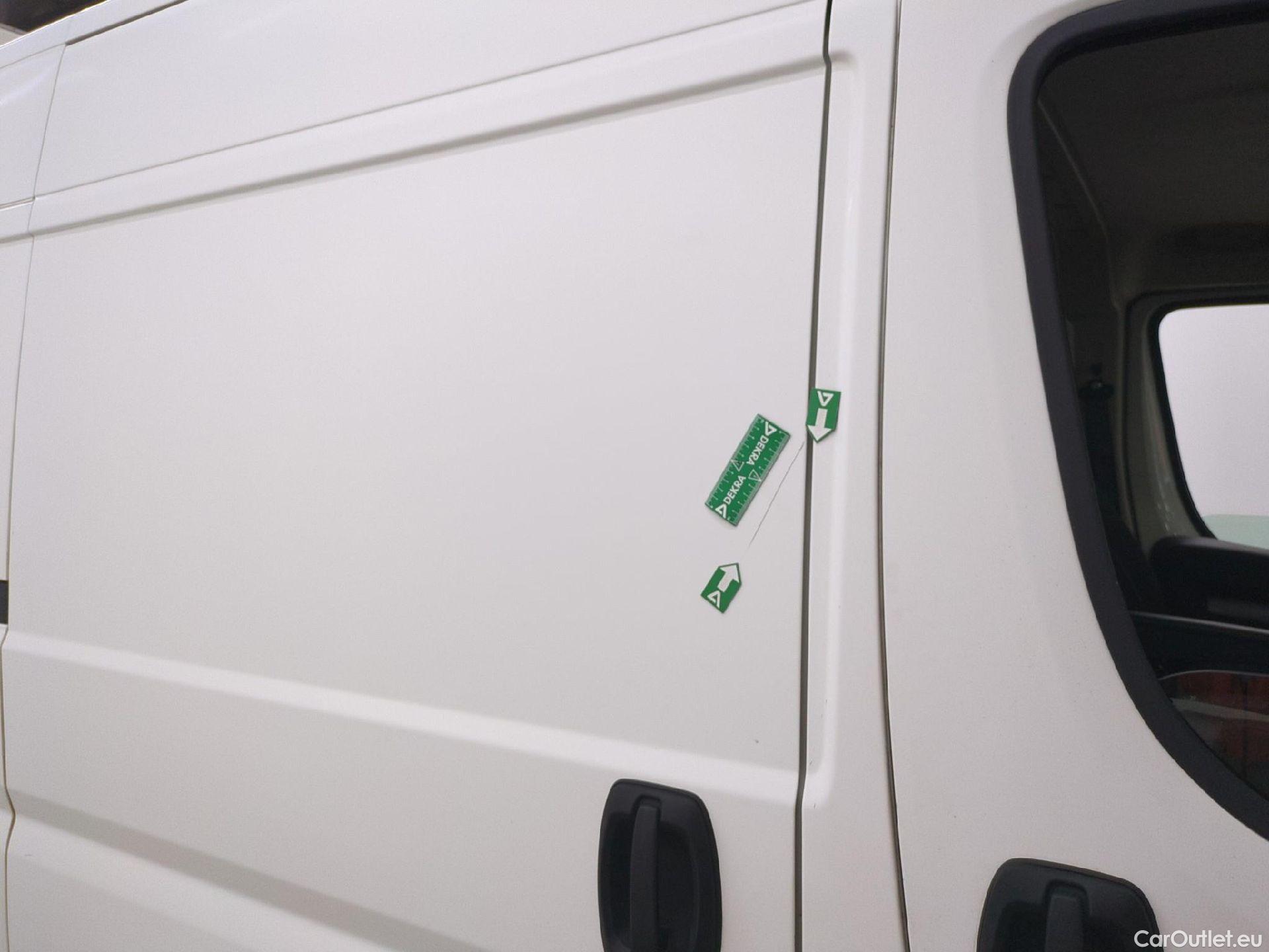  Citroen  Jumper CITROEN  / 2014 / 4P / Fourgon tôlé 33 L3H2 BlueHDi 120 S&S BVM6 Club #19