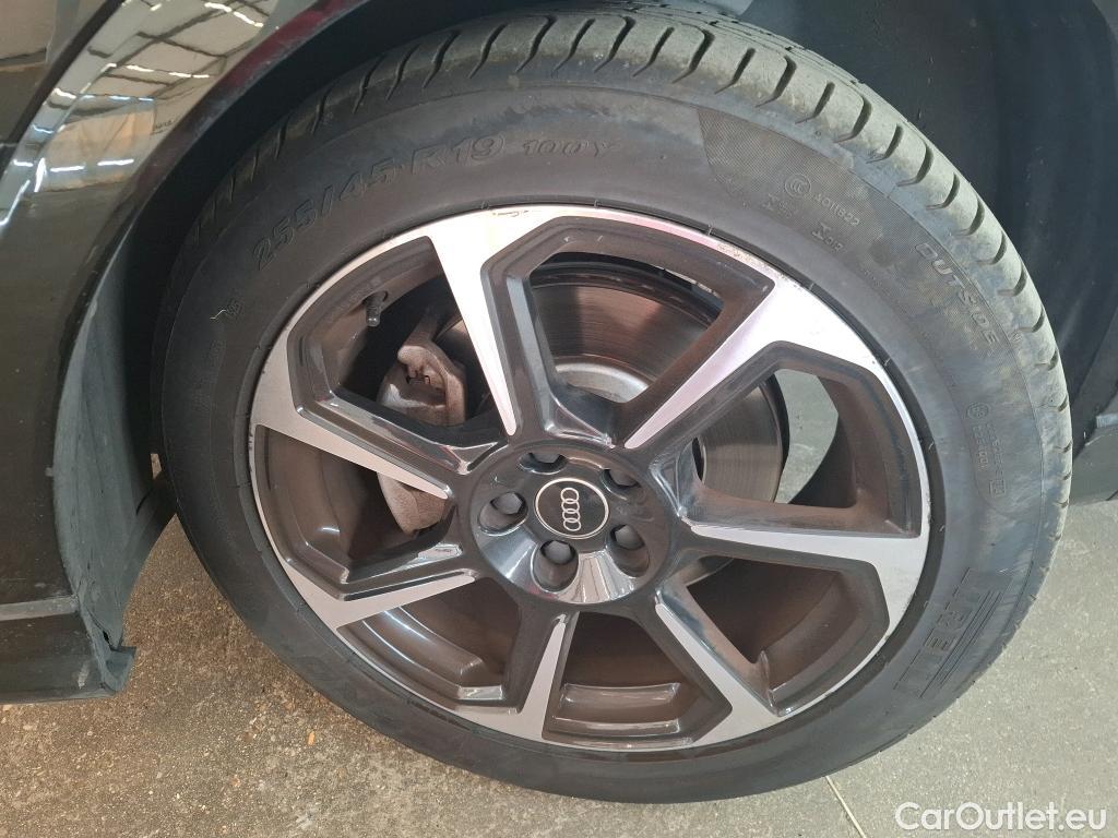 Audi  Q3 AUDI  Sportback / 2019 / 5P / SUV 45 TFSI E 245 S TRONIC S LINE #16