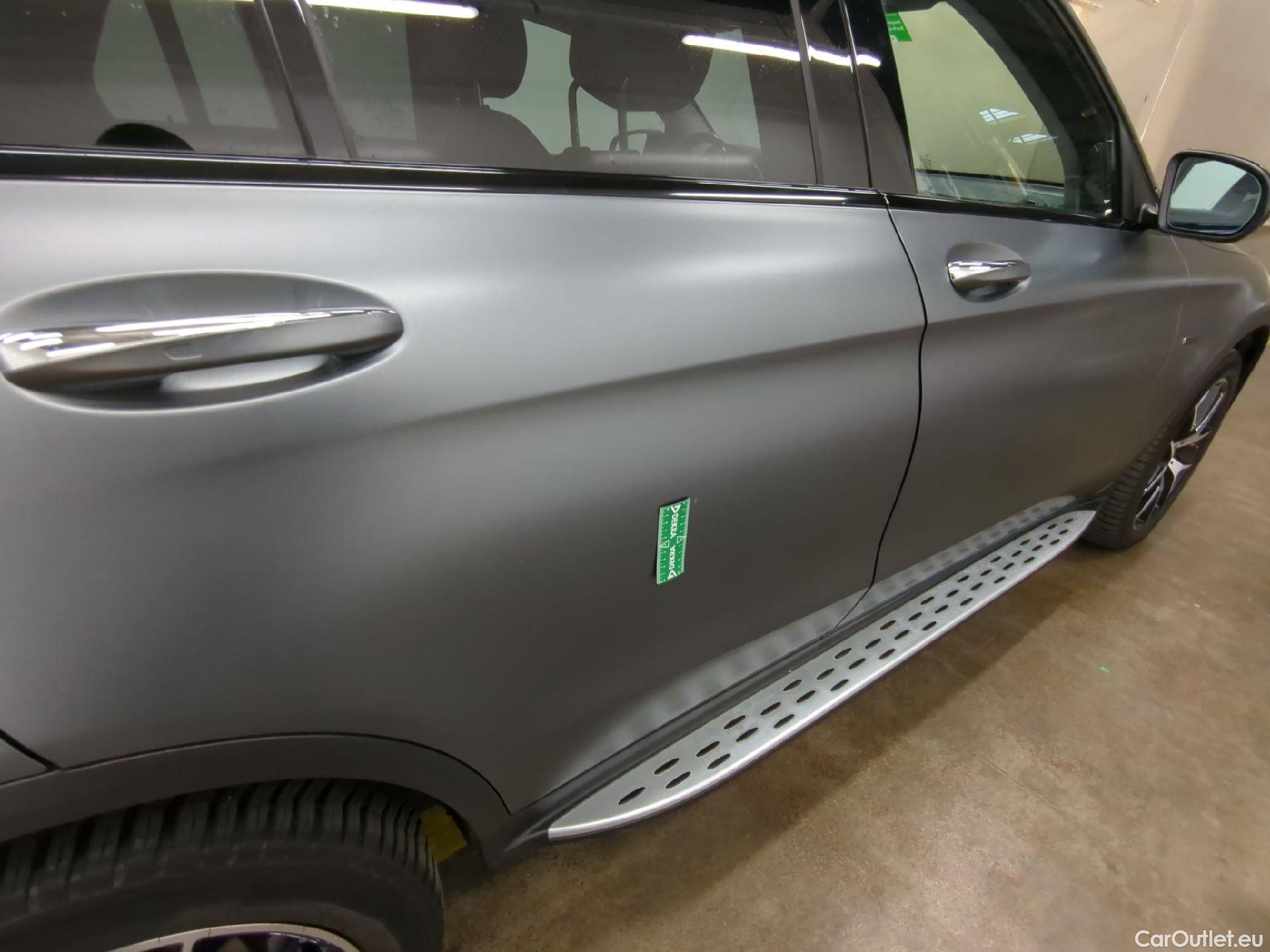  Mercedes  G-Klasee MERCEDES-BENZ GLC / 2019 / 5P / SUV GLC 300 de AMG Line 4Matic #19