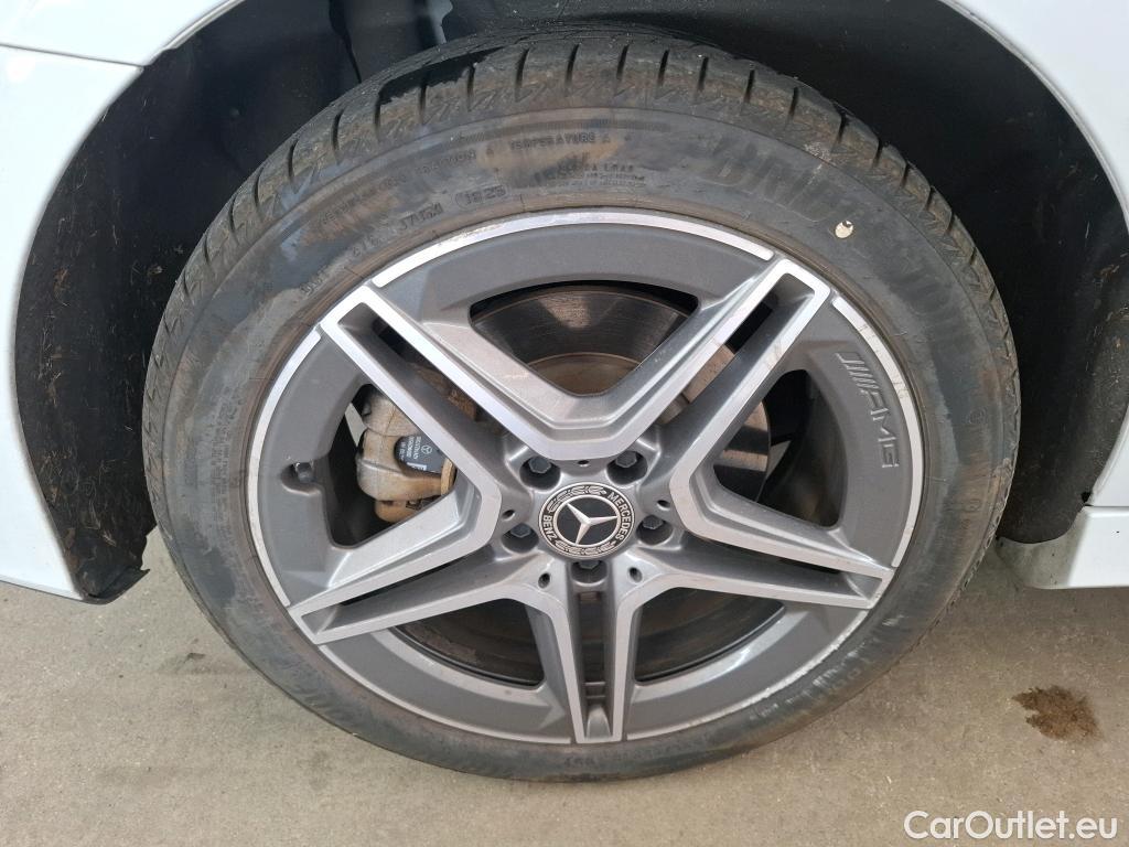  Mercedes  A-Klasse MERCEDES-BENZ Classe A Berline / 2018 / 4P / Berline A 250 e AMG Line 8G-DCT #18