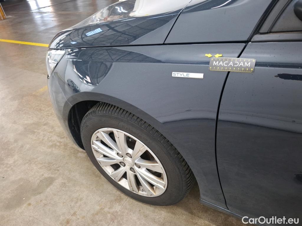  Peugeot  308  SW Style 1.5 HDi 130CV BVA8 E6dT #44