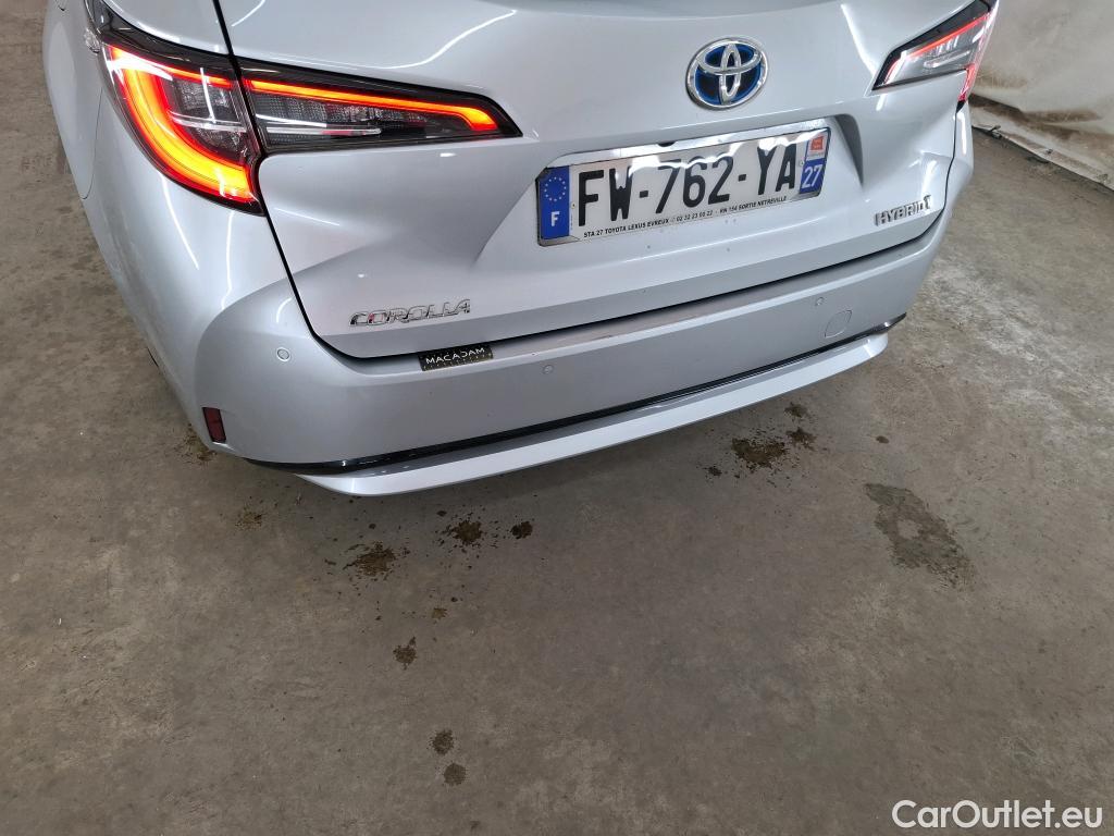  Toyota  Corolla TOYOTA  Touring Sports / 2018 / 5P / Break Hybride 122h Dynamic Business Stage Acad #1