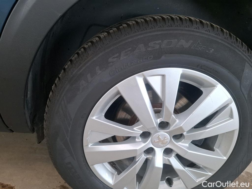 Peugeot  5008  Active Pack 1.2 PureTech 130CV BVM6 7 Sieges E6d #26