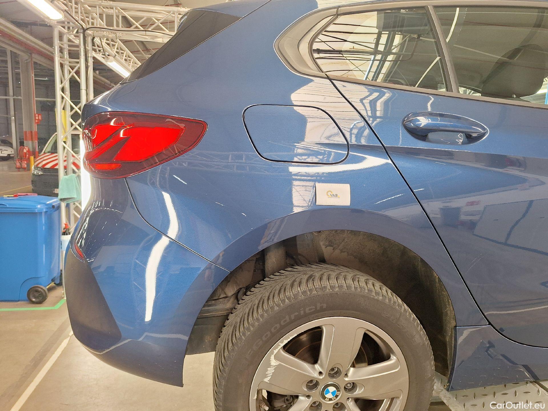  Bmw  Serie 1 BMW, 1-serie '19, BMW 1 Reeks Hatch 116d (85 kW) 5d #24