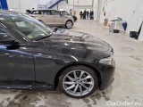  Alfa Romeo  Giulietta ALFA ROMEO GIULIA / 2016 / 4P / BERLINA 2.2 TURBO DIESEL 190CV SPRINT AT8 #37