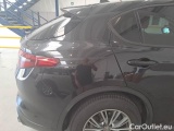  Alfa Romeo   STELVIO ALFA ROMEO / 2017 / 5P / SUV 2.2 TURBO DIESEL 190CV BUSINESS AT8 Q4 #47