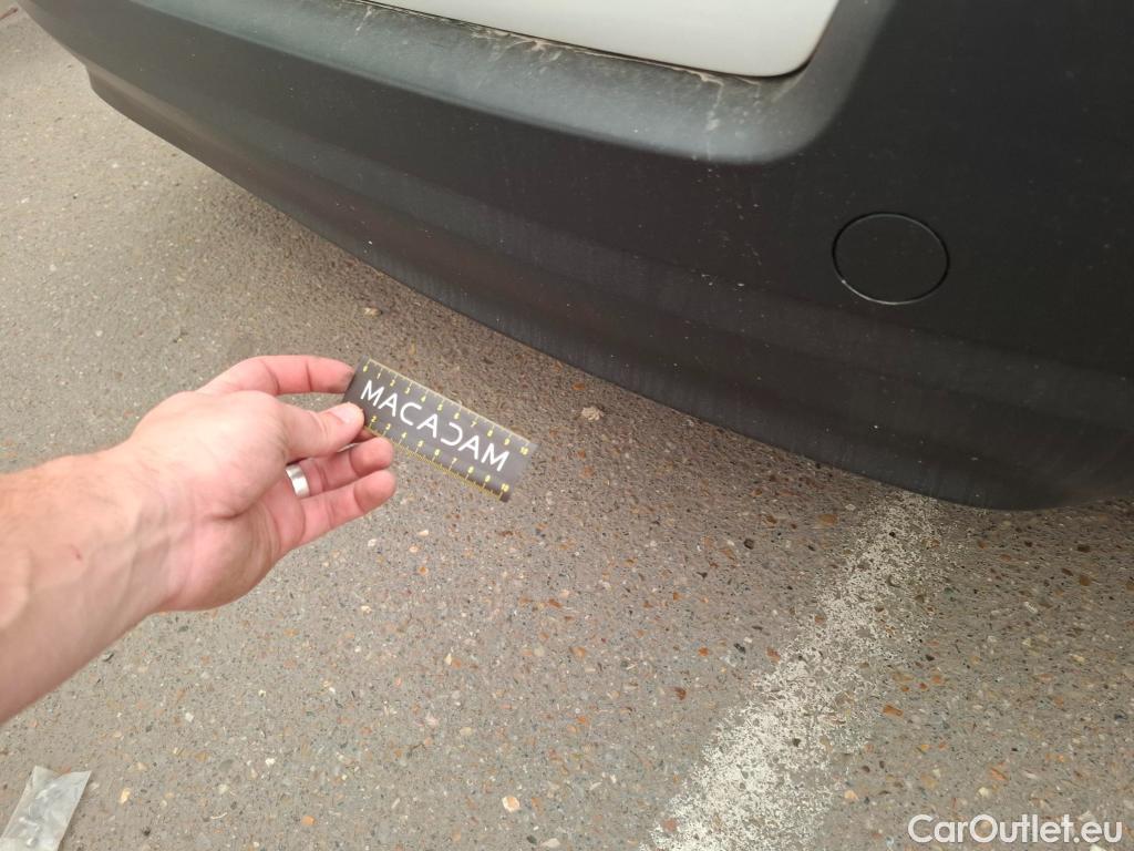  Citroen  C3 CITROEN  / 2016 / 5P / Berline PureTech 110 S&S BVM6 Feel #9