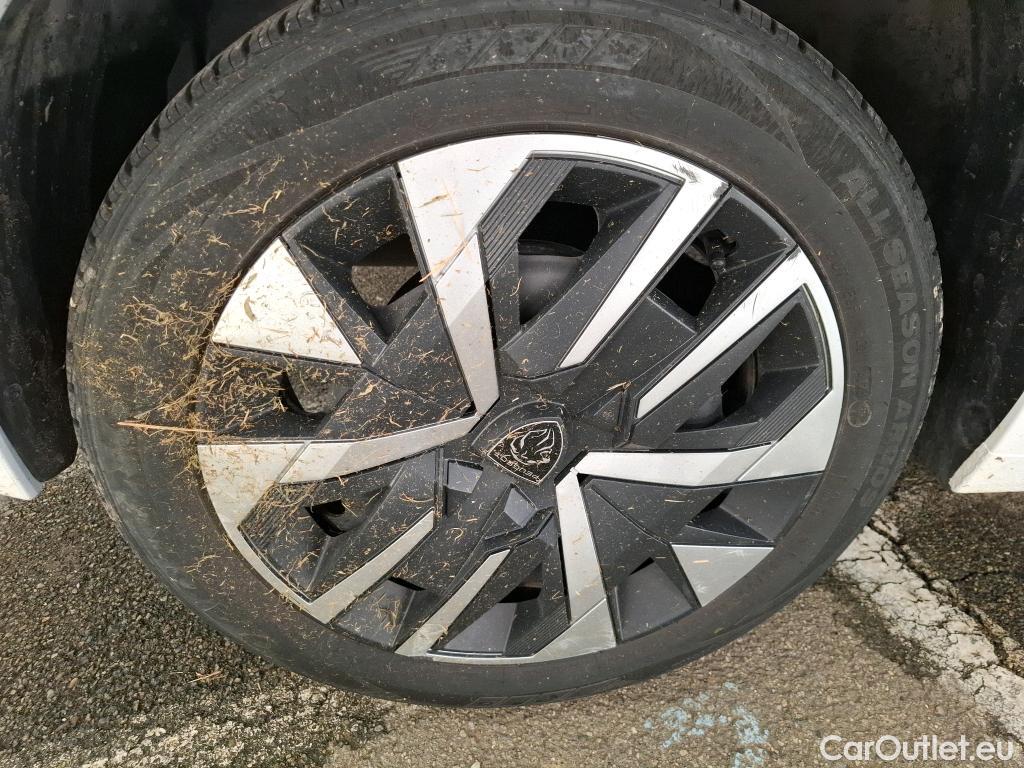  Peugeot  208  Active 1.2 PureTech 100CV BVM6 E6d #64