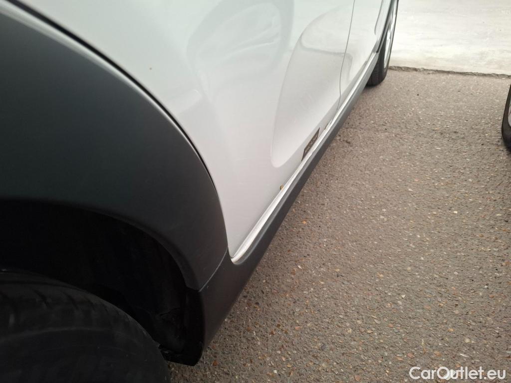  Citroen  C3 CITROEN  / 2016 / 5P / Berline PureTech 110 S&S BVM6 Feel #43